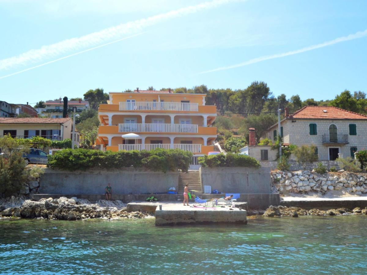 Apartment Mornar-2 By Interhome Trogir Eksteriør bilde