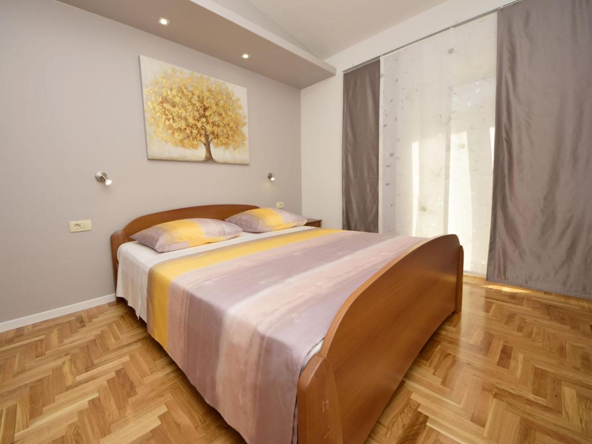 Apartment Mornar-2 By Interhome Trogir Eksteriør bilde
