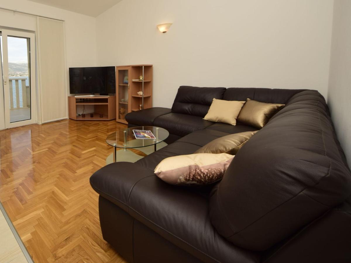 Apartment Mornar-2 By Interhome Trogir Eksteriør bilde